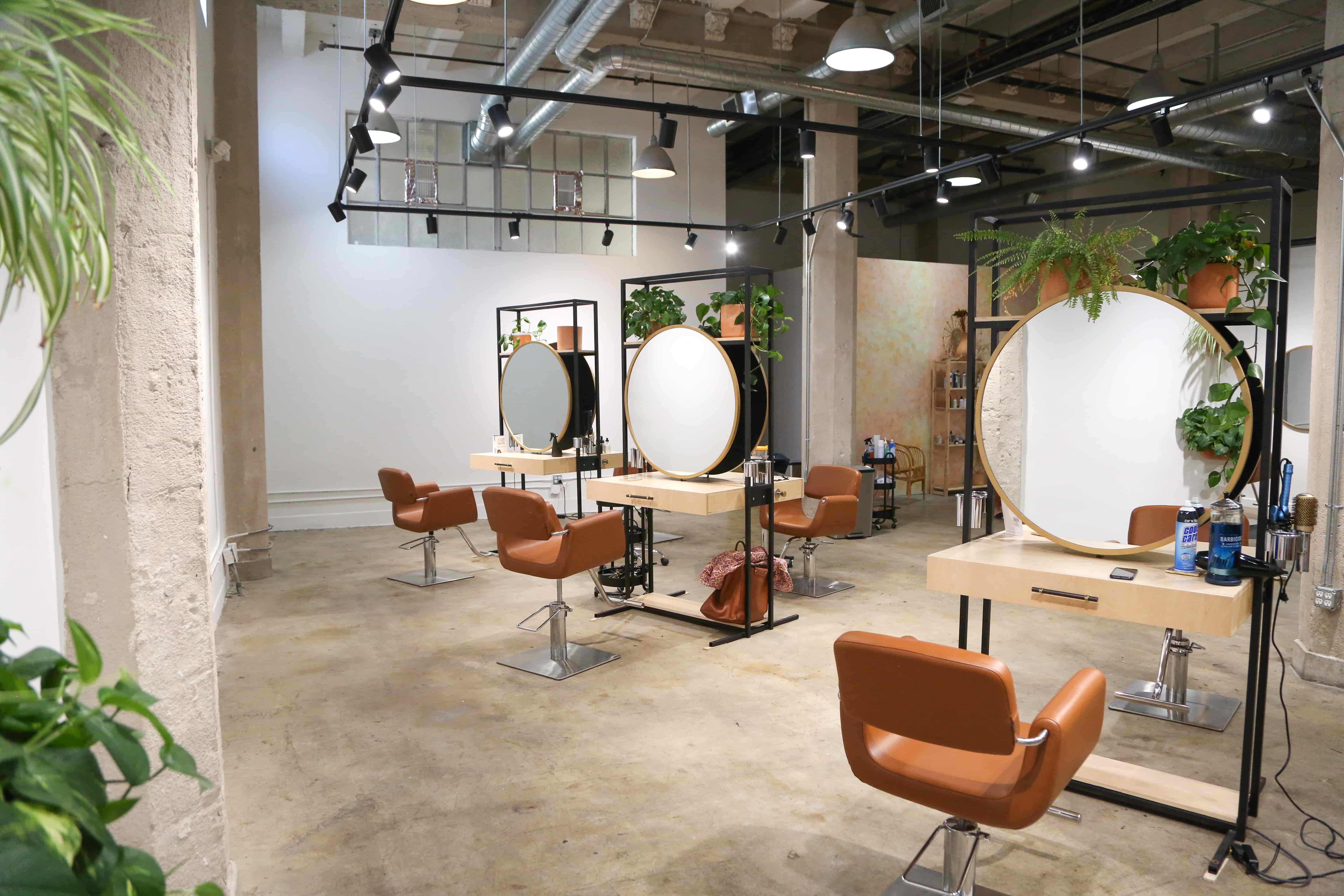 Hair Salon Profit Margins: 2026 Benchmarks & Profit Strategies